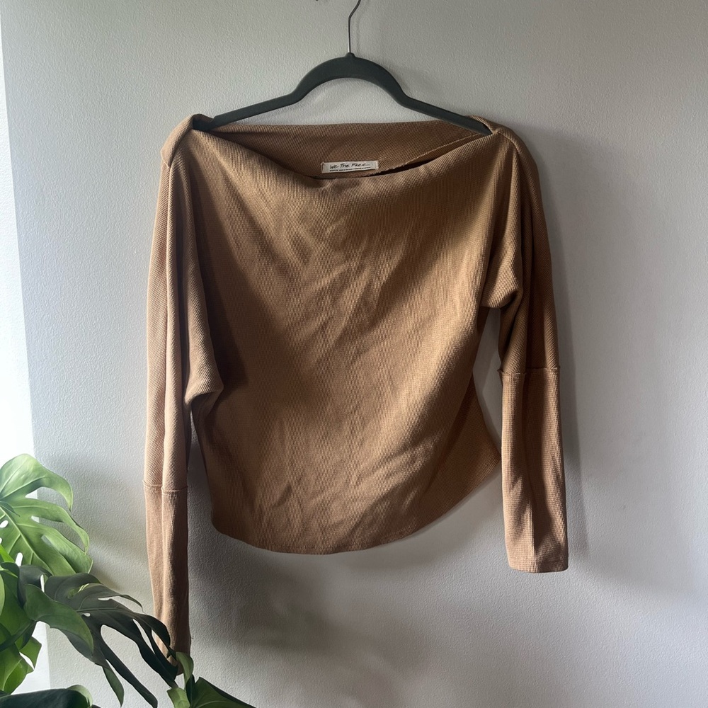 Off-Shoulder Top